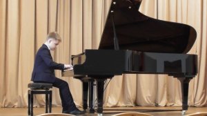 Й  Гайдн Соната Ре Мажор 1 часть