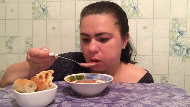 МУКБАНГ БОРЩ | MUKBANG | РАЗГОВОР ПО ДУШАМ смотреть онлайн