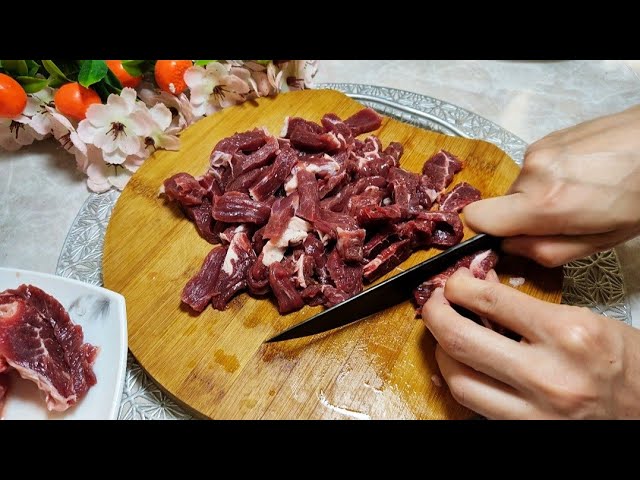МЯСО по ОСОБОМУ рецепту! Настолько вкусно,что пришлось готовить два раза!).mp4 смотреть онлайн