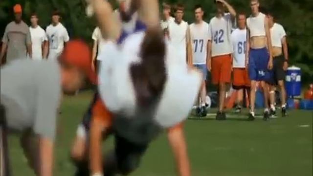 FACING THE GIANTS - Motivational Football Scene смотреть онлайн