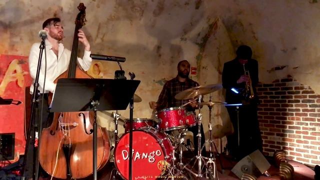 Claffy Django Jam Plays Cedar Walton смотреть онлайн