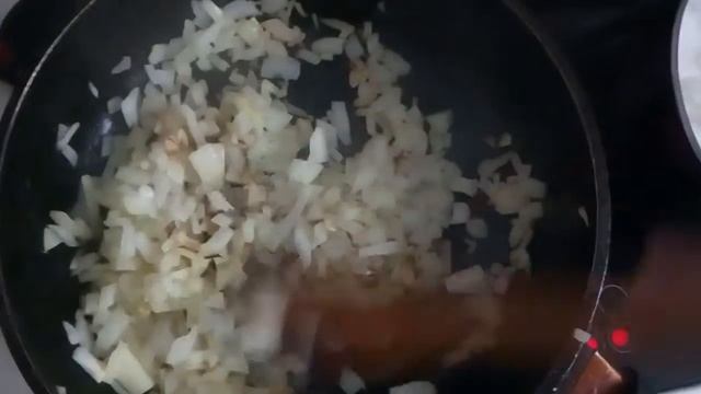 Рыбный пирог из сливочного теста, Это очень вкусно. Первое, что съедается за столом. смотреть онлайн