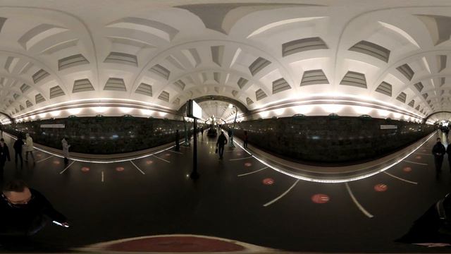Славянский Бульвар. Московское Метро. 4К 360 VR Video. Moscow Subway. смотреть онлайн