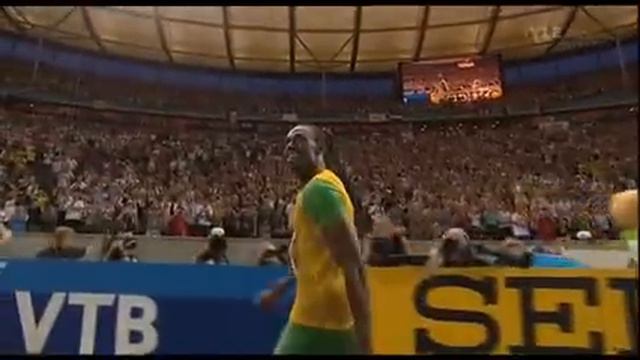 Usain Bolt 200m 19.19 ME (YLE TV2) смотреть онлайн