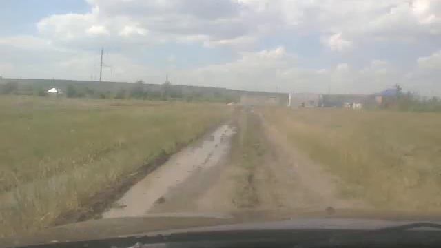 Покатушки на Рено Сандеро после дождя смотреть онлайн