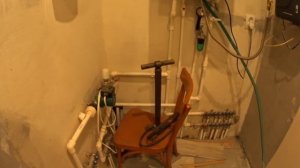 Подкачка воздуха в расширительный бачок в двухконтурном котле Аристон.