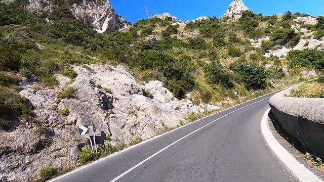 Bicycle descent 2 - Beautiful Amalfi смотреть онлайн