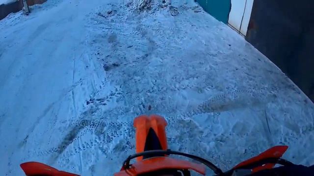 Тестовая покатуха на Ямахе Гризли 660, после ремонта и испытание КТМ без шипов, в гору, по голольду смотреть онлайн