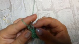 МК по вязанию шали. Свяжем шикарную и теплую шаль из остатков пряжи.