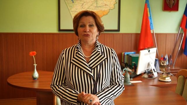 Ректор АлтГПУ, Ирина Рудольфовна Лазаренко, поздравляет выпускников 2021 года с окончанием вуза смотреть онлайн