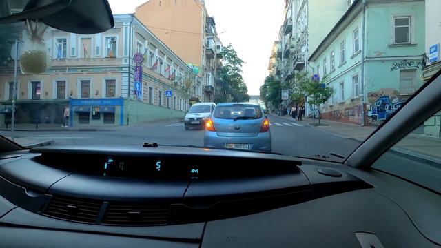 Последние выходные перед школой. Поехали гулять по Киеву. DiLi Play Vlog
