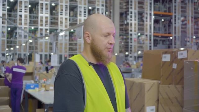 Работа на складе Wildberries. Реальные истории смотреть онлайн