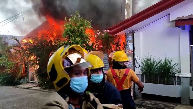 10 70 HOUSE ON FIRE @Elenita heights subdivision Catalunan Grande, 08/06/21 *1 HOUSE TOTALLY DAMAGE смотреть онлайн