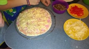 ПИЦЦА В МИКРОВОЛНОВКЕ ЗА 10 МИНУТ | НЕРЕАЛЬНО ВКУСНО