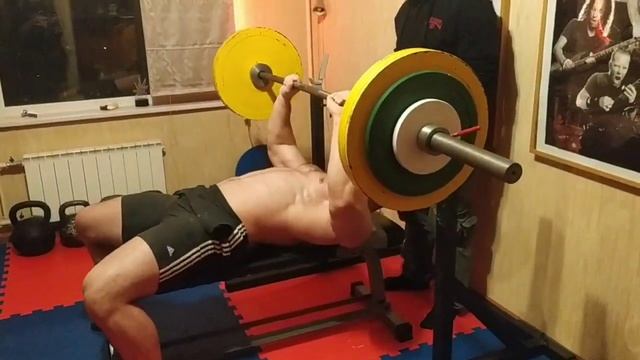 жим лёжа 172кг на 7раз. Личный рекорд смотреть онлайн
