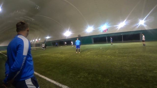 ПОИГРАЛ В ФУТБОЛЬЧИК смотреть онлайн