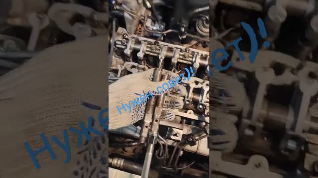 Как снять часть форсунки и распылителя с колодца Kia Carnival 2.9 2000г.