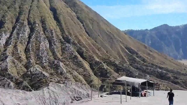 Mount Bromo, East Java - Indonesia смотреть онлайн