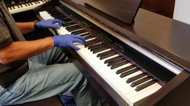 Yamaha Arius Digital Piano смотреть онлайн