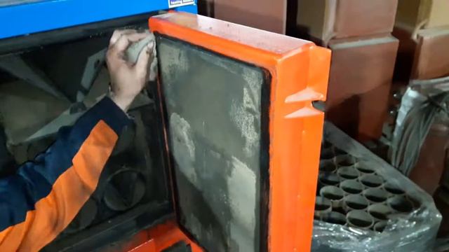 Как поменять уплотнитель на котле / Клеим шнур смотреть онлайн