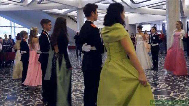 V Покровский бал смотреть онлайн