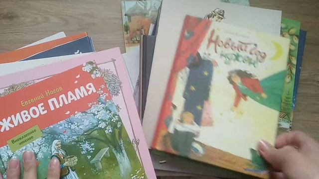 Обзор на какую книгу сделать первым? Пишите в комментариях. смотреть онлайн