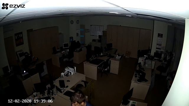 Видеокамера Ezviz C3W - Офис (темное время суток (умное ночное видение)) смотреть онлайн