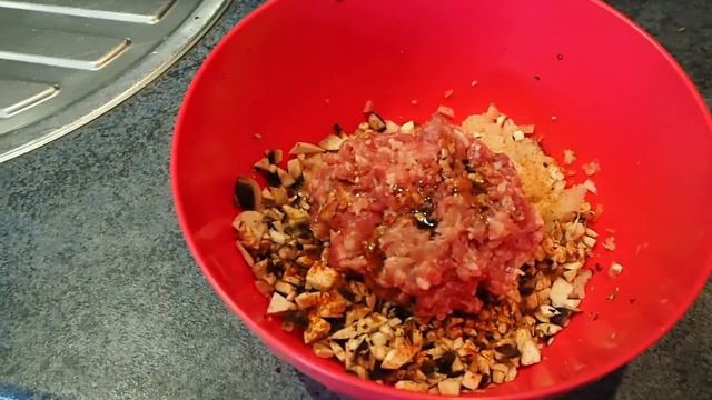 Фарш с яичницей! Мужской перекус! смотреть онлайн