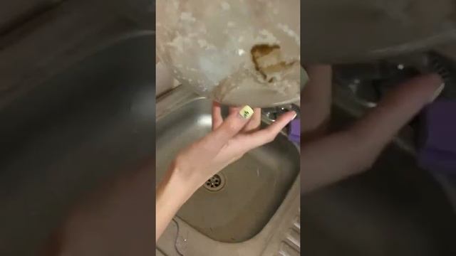 Как отмыть вазу, бутылку и другие стеклянные емкости смотреть онлайн