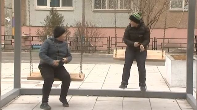 Детская площадка на Звездной, 47 восстановлена смотреть онлайн