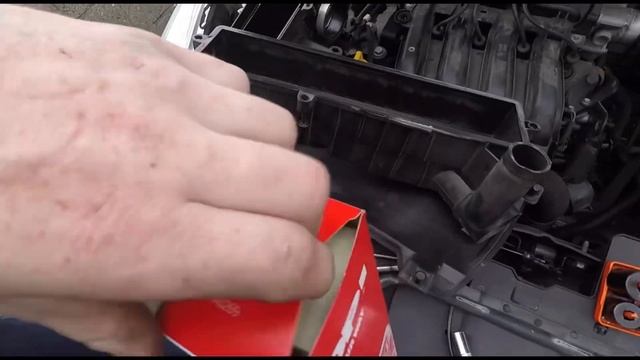 2018 Renault Clio engine service. смотреть онлайн