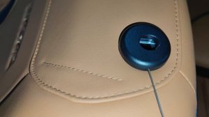 Как снять передний подголовник на Haval Jolion