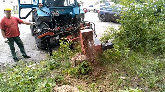 74 Измельчитель пней дисковый D700мм на МТЗ-82 / Mulcher