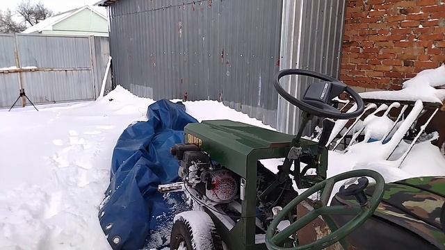 Заводится хорошо, но долго. Минитрактор" ЯЩВЕР" смотреть онлайн