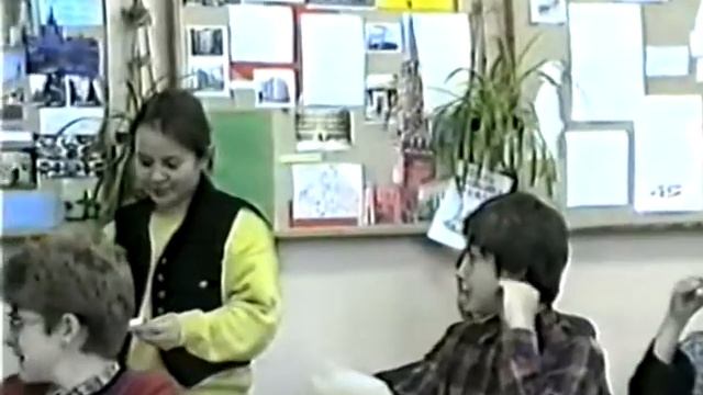 Урок литературы в школе УВК №1874 (1997 - 1998 учебный год) смотреть онлайн