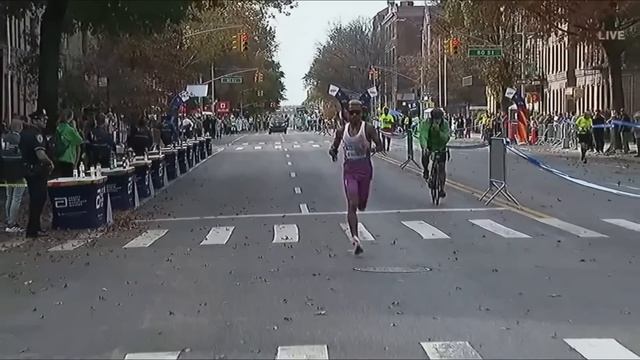 Kelvin Kiptum Is Out Of Control смотреть онлайн