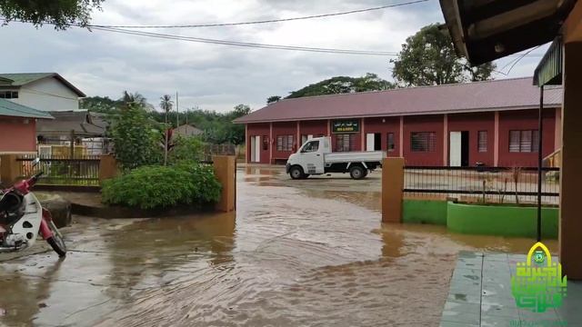 BANJIR 2.0 YAYASAN KHAIRIAH смотреть онлайн