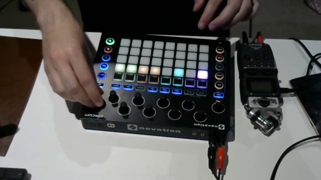 200% MAXIMUM JUKE S1E4 - B5 3 THREE TUNES IN ONE NOVATION CIRCUIT PATCH: JUKE + HOUSE + BASS смотреть онлайн