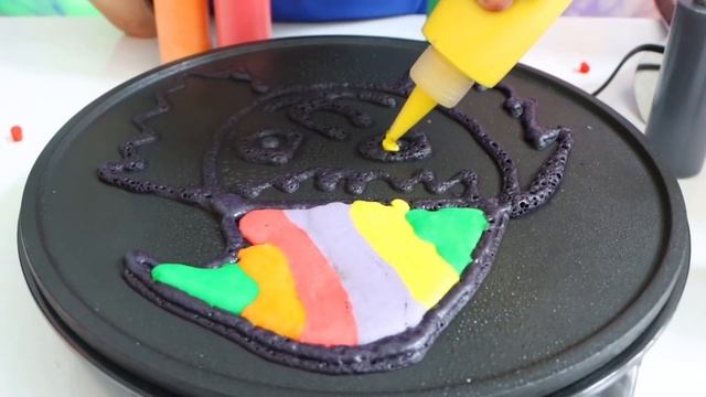 HALLOWEEN PANCAKE ART CHALLENGE! DIY Halloween Pancake Art with Ryan’s Mommy смотреть онлайн