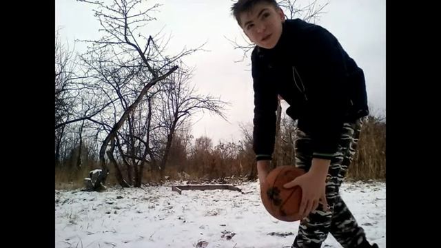 баскетбол челендж разными мячами смотреть онлайн