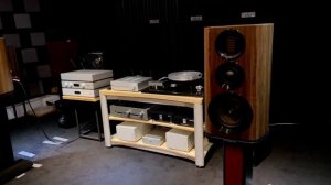 2020 新款 Quad Vena II Play綜合擴大機 + Wharfedale EVO 4.2 氣動式高音三音路書架式喇叭