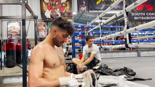 ROBERT GARCIA'S FIGHTERS REACT TO MAYWEATHER VS LOGAN "IT WAS A MONEY THING! GOOD ENTERTAINMENT!" смотреть онлайн