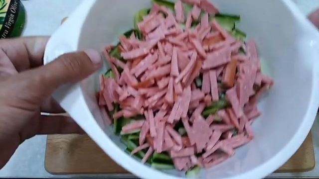 Как приготовить вкусный салат за 15 минут. смотреть онлайн