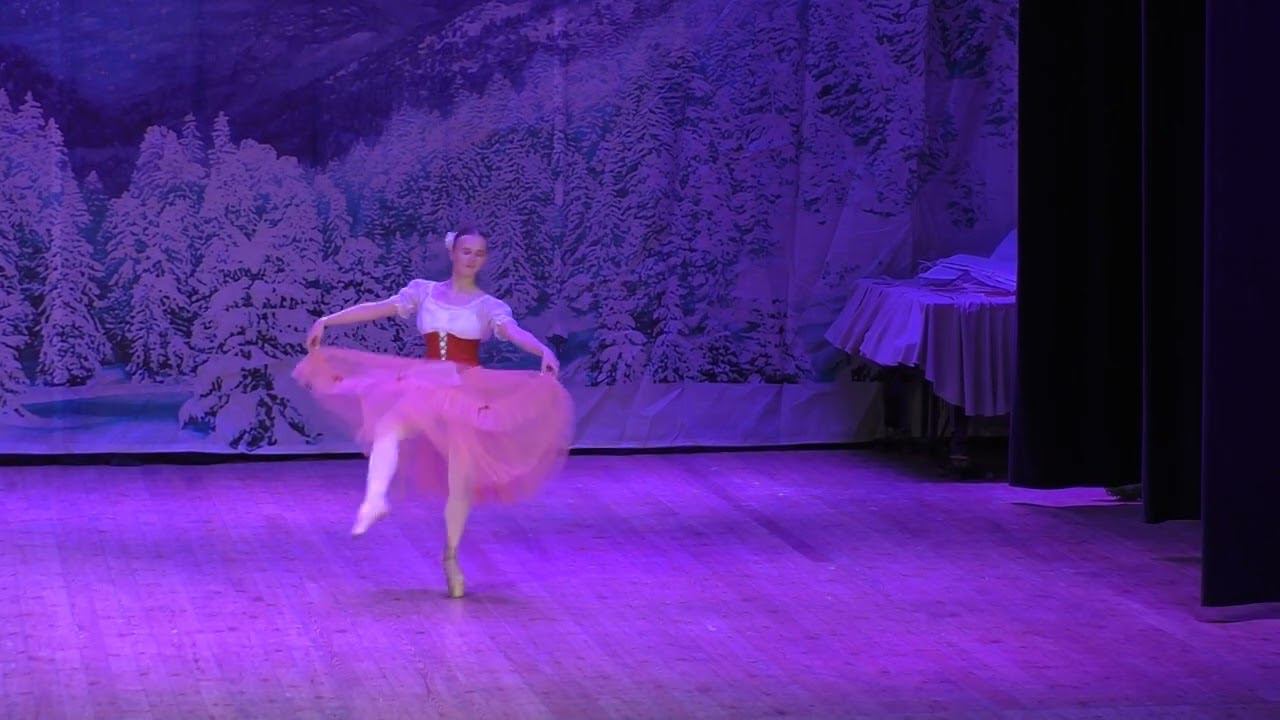 39 Танцевальный калейдоскоп: А.Адан вариация из балета "Жизель" смотреть онлайн