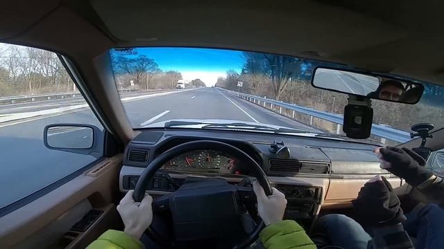 1995 Volvo 940 Turbo: Regular Car Reviews смотреть онлайн