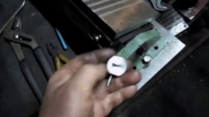 Приспособа для шлифовки ножей.