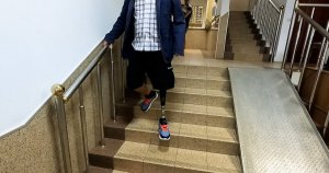 Протез бедра с микропроцессорным коленным модулем - какие преимущества? Какие возможности?