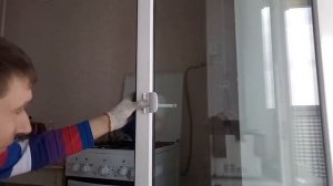 Установка балконной ручки