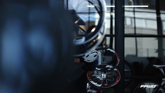 FFWD Heroes Get Confident - Niki Terpstra смотреть онлайн