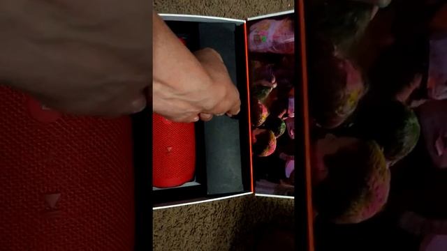 Amazon scam seller DigitalAndMore selling JBL Charge 3 USED unit as new смотреть онлайн